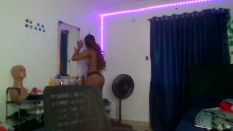 Emily online show from October 2025 08:12:02 AM