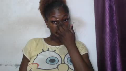Snapshot of juicyberryx chatting on July 2026 08:10:02 AM queen online show from July 2026 08:10:02 AM