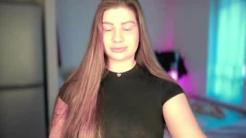 Snapshot of juicyhelenx chatting on April 2026 04:31:02 PM Elena online show from April 2026 04:31:02 PM