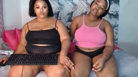 juicyjasminx online show from April 2026 09:42:02 PM