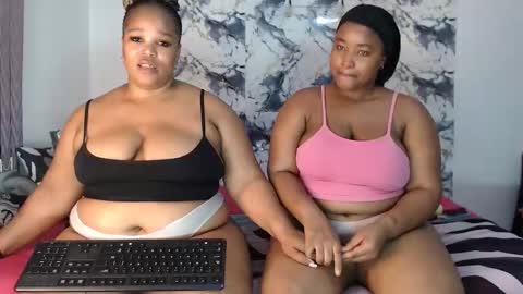 Snapshot of juicyjasminx chatting on May 2026 11:33:02 PM juicyjasminx online show from May 2026 11:33:02 PM