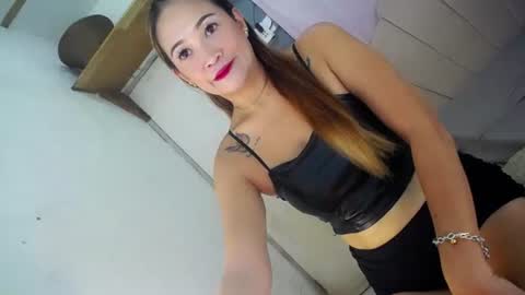 Den  online show from February 2026 05:48:02 AM