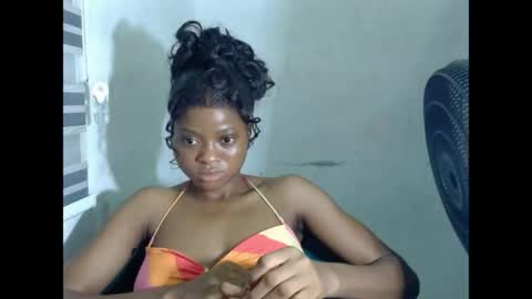 juicynpinkx online show from April 2026 07:07:02 PM