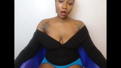 juicyxpink online show from March 2025 08:41:02 AM