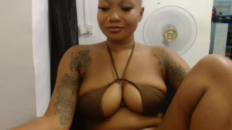 juicyxpink online show from March 2026 10:54:01 PM