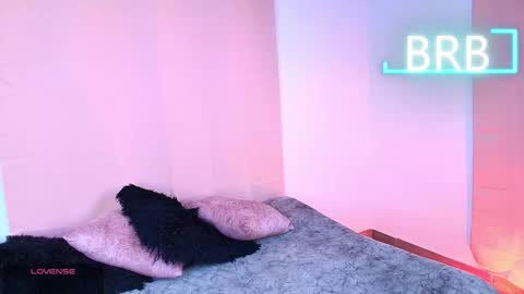 Jules and Gia online show from January 2026 09:36:02 AM