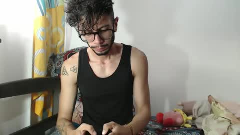 Julfigo online show from January 2025 11:53:02 AM