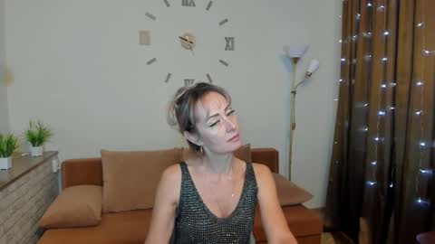 julia__cherry_ online show from December 2024 12:33:02 PM