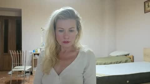 julia_giulia online show from October 2025 09:21:01 PM