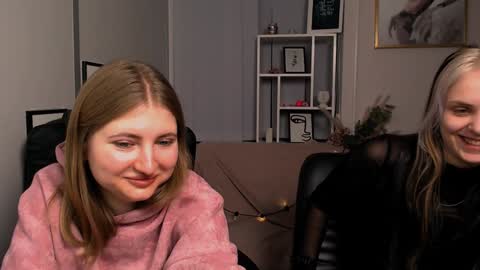 Julia  online show from December 2024 02:00:02 PM