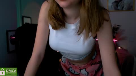 Julia  online show from December 2024 10:19:02 AM