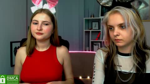 Julia  online show from December 2024 04:58:01 PM