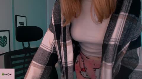 Julia  online show from December 2024 08:23:02 PM