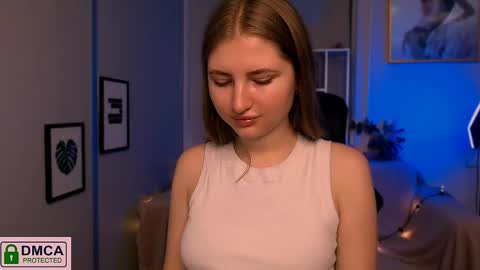 Julia  online show from January 2025 01:19:01 PM