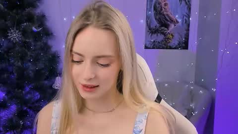 Snapshot of juliabrewwer chatting on February 2026 02:23:02 PM Julia online show from February 2026 02:23:02 PM