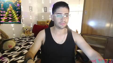Snapshot of julian1225_ chatting on December 2024 02:42:01 AM Julian online show from December 2024 02:42:01 AM