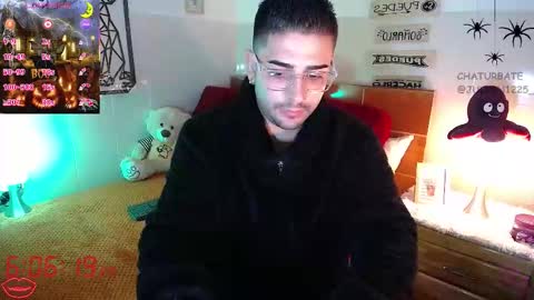 Snapshot of julian1225_ chatting on October 2025 11:05:01 PM Julian online show from October 2025 11:05:01 PM
