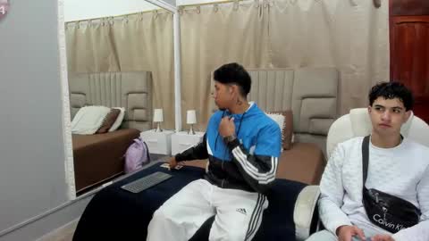 Snapshot of julian_billy chatting on February 2025 11:43:02 AM julian billy online show from February 2025 11:43:02 AM