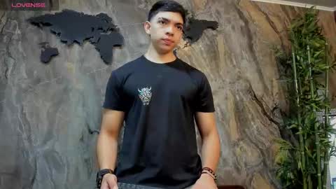 JULIAN  online show from February 2026 11:14:01 AM