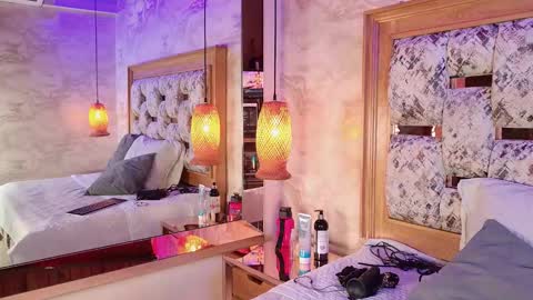 juliana_mendez25 online show from October 2025 07:36:02 PM