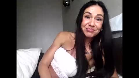 Snapshot of julianagold1 chatting on October 2025 09:04:02 PM julianagold1 online show from October 2025 09:04:02 PM