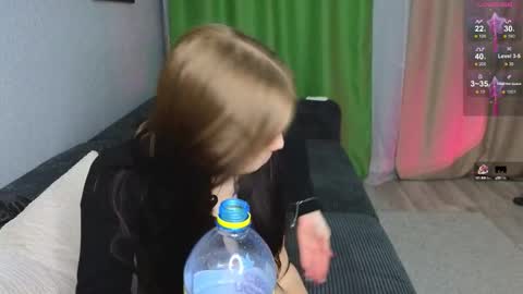 Snapshot of julidropp chatting on January 2025 08:01:01 PM julidropp online show from January 2025 08:01:01 PM