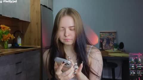 Snapshot of julidropp chatting on March 2025 08:20:02 PM julidropp online show from March 2025 08:20:02 PM