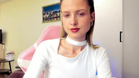 Julie online show from October 2025 03:56:02 PM