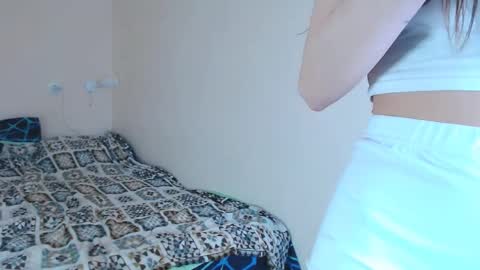 Snapshot of juliebeshears chatting on February 2026 10:59:01 AM juliebeshears online show from February 2026 10:59:01 AM