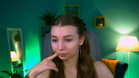 juliedaniel online show from October 2025 04:24:01 AM