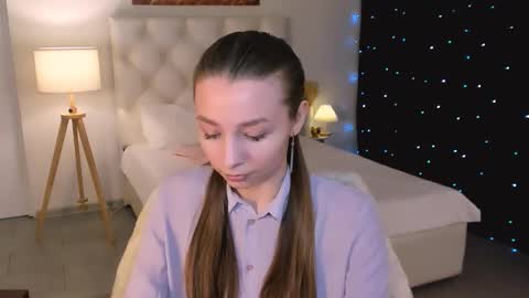 juliedaniel online show from February 2026 04:17:01 AM