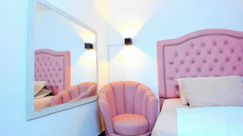 Snapshot of julieehabubu chatting on September 2025 01:51:01 AM Julieehabubu online show from September 2025 01:51:01 AM