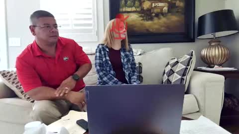 Julie Holliday online show from November 2025 08:19:01 PM