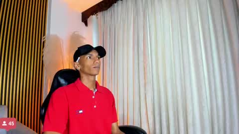 Julien online show from November 2025 12:15:01 PM