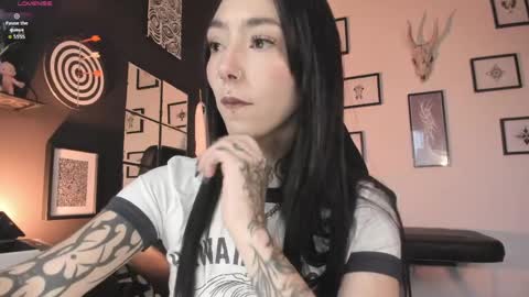 juliet_sourire online show from March 2026 02:07:02 PM