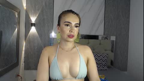 julieta__fox_ online show from September 2025 02:22:02 AM