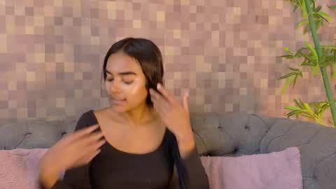 Juli online show from October 2025 08:42:01 PM