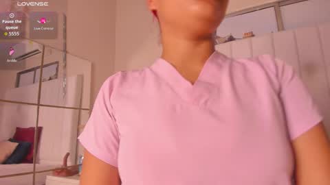 Snapshot of julieta_flower chatting on January 2026 01:39:01 PM Julieta IG juietaflower06 online show from January 2026 01:39:01 PM