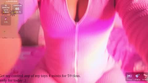 Snapshot of julieta_flower chatting on February 2026 11:00:02 AM Julieta IG juietaflower06 online show from February 2026 11:00:02 AM