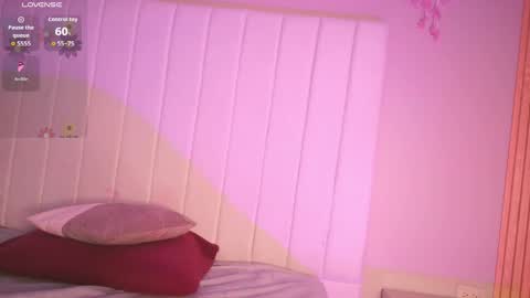 Snapshot of julieta_flower chatting on March 2026 01:50:02 PM Julieta IG juietaflower06 online show from March 2026 01:50:02 PM