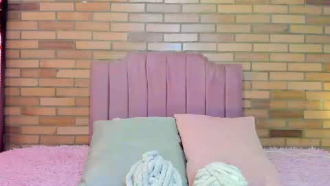 Snapshot of julieta_moretti chatting on July 2026 01:08:01 AM Julieta online show from July 2026 01:08:01 AM