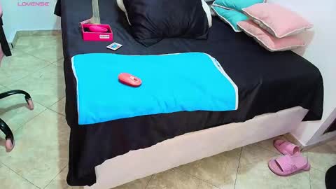 julieta_rose19 online show from February 2026 01:26:02 AM