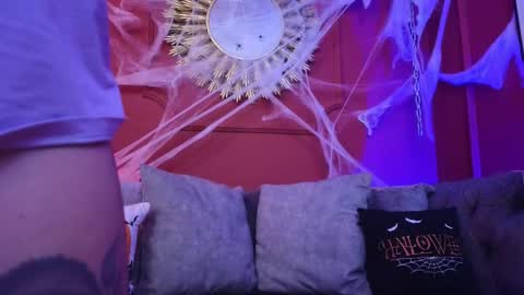  Julieta  online show from October 2025 11:22:02 AM