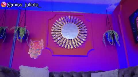  Julieta  online show from May 2026 11:49:01 AM