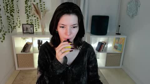 Julieta or Jully online show from October 2025 06:03:01 AM