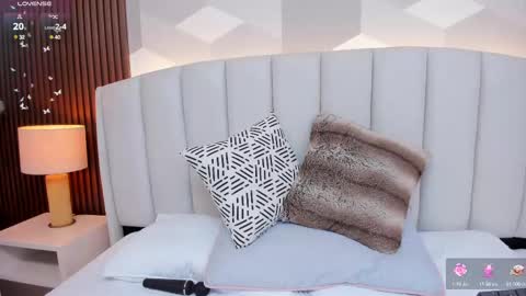 Julieta Santos online show from March 2025 09:43:01 PM