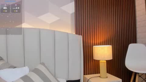 Julieta Santos online show from December 2025 06:37:02 PM