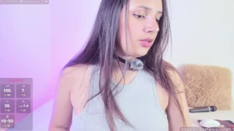 Snapshot of julieth1_ chatting on October 2025 04:03:02 PM . online show from October 2025 04:03:02 PM
