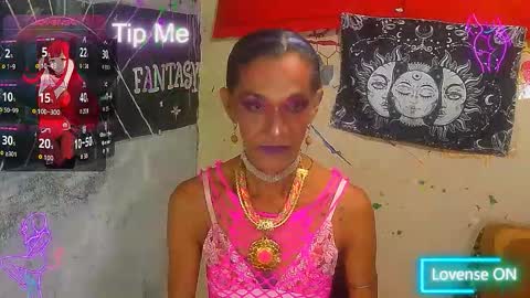 Julieth Wolf online show from October 2025 01:23:04 PM