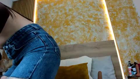 Snapshot of julietta_pink chatting on April 2026 11:32:01 AM Julieta online show from April 2026 11:32:01 AM